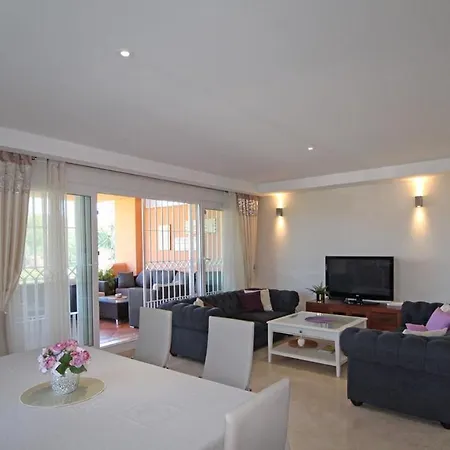 Ubytování v soukromí Deluxe In Royal Cabopino Townhouse